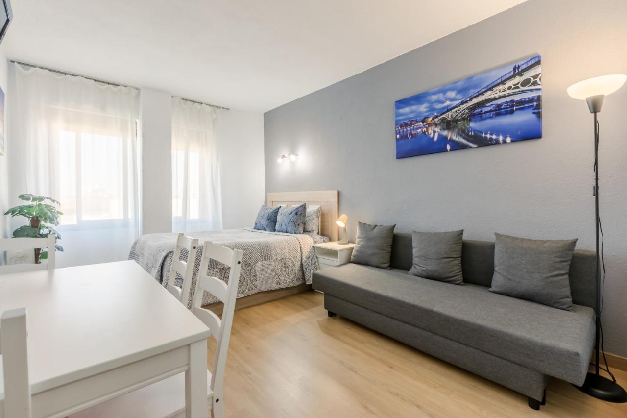 Apartament Hispalis Triana Sevilha Exterior foto